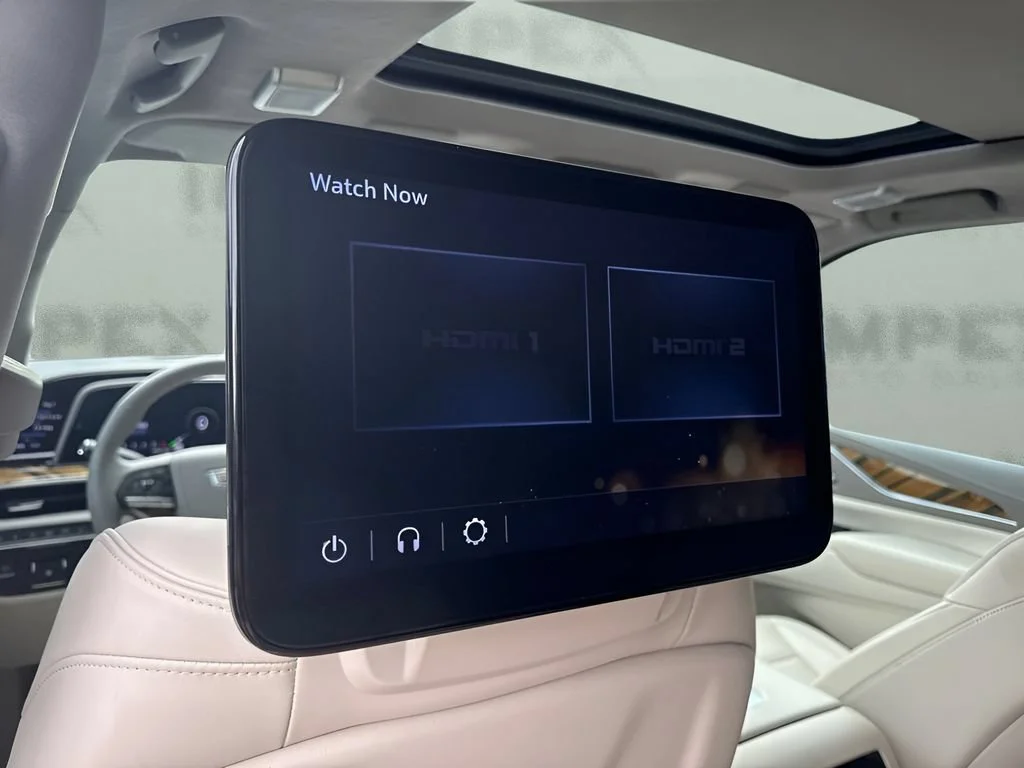 Used 2023 Crystal White Tricoat Cadillac Sport Platinum image 14