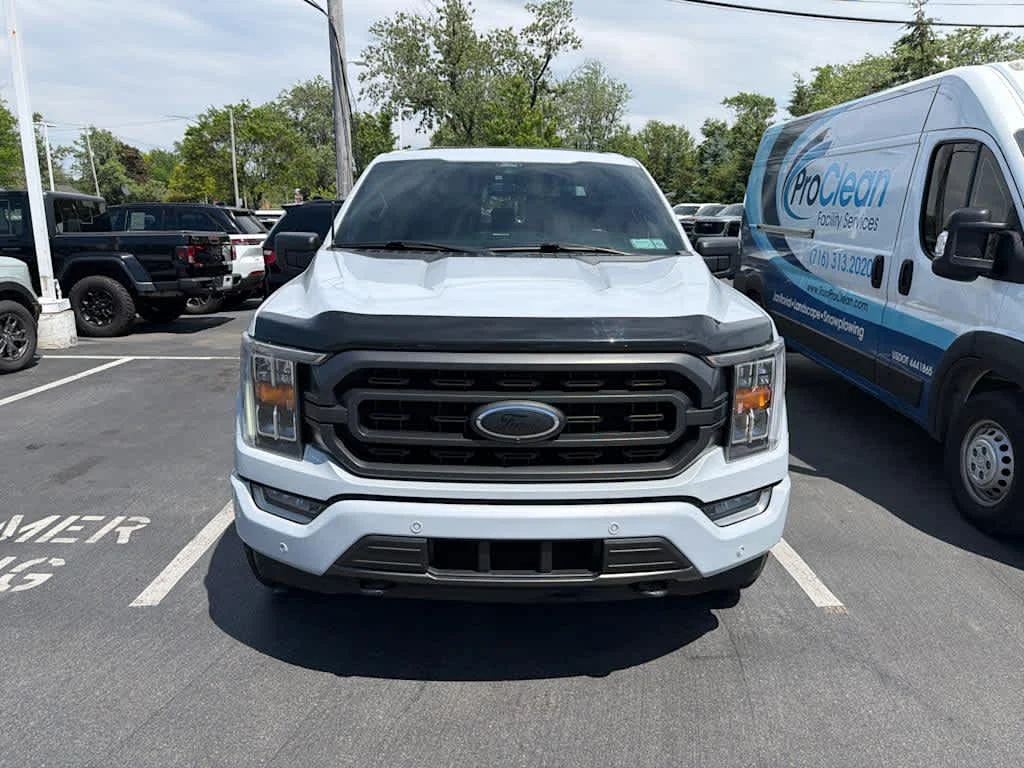 Used 2021 Space White Metallic Ford XLT image 2