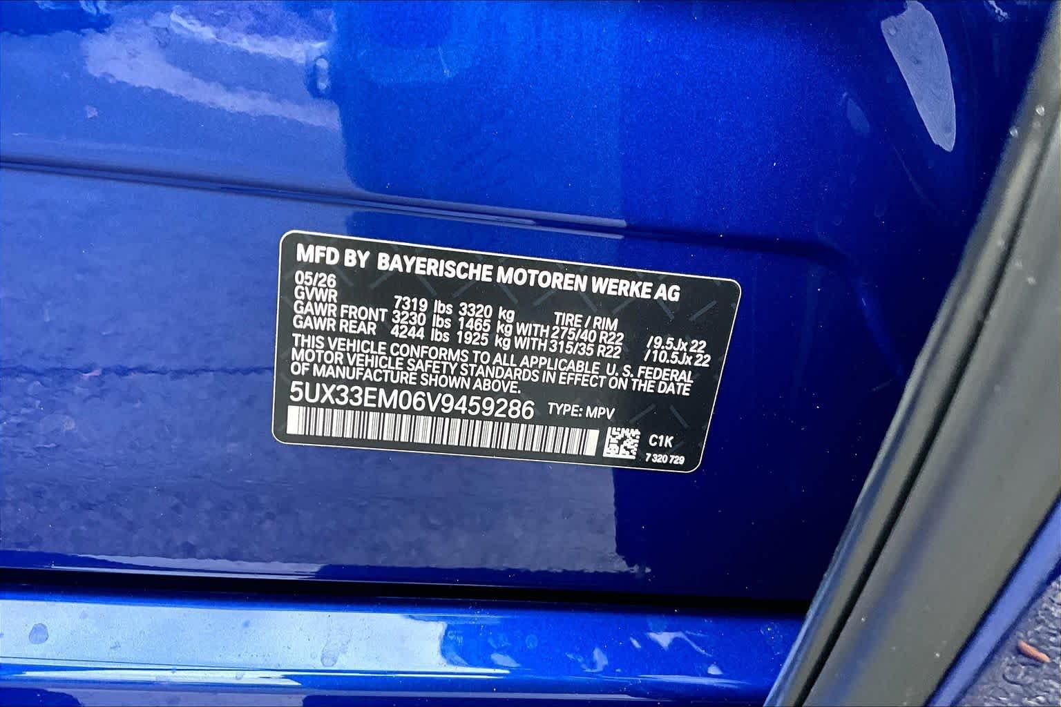 New 2027 Marina Bay Blue Metallic BMW M60i image 19