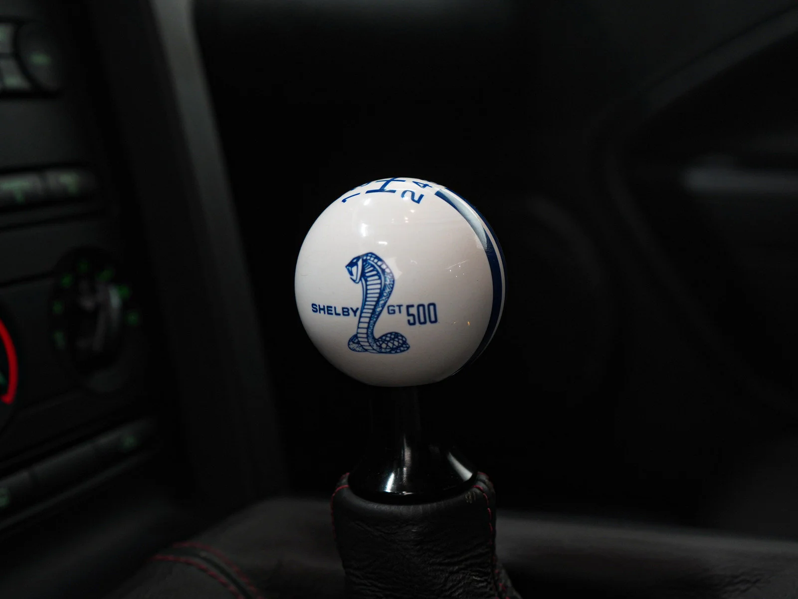 Used 2009  Ford Shelby GT500 image 24