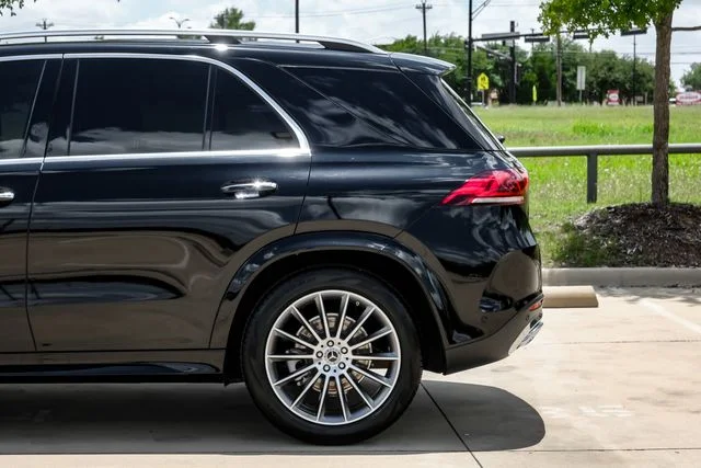 Used 2022 Black Mercedes-Benz GLE 350 image 15