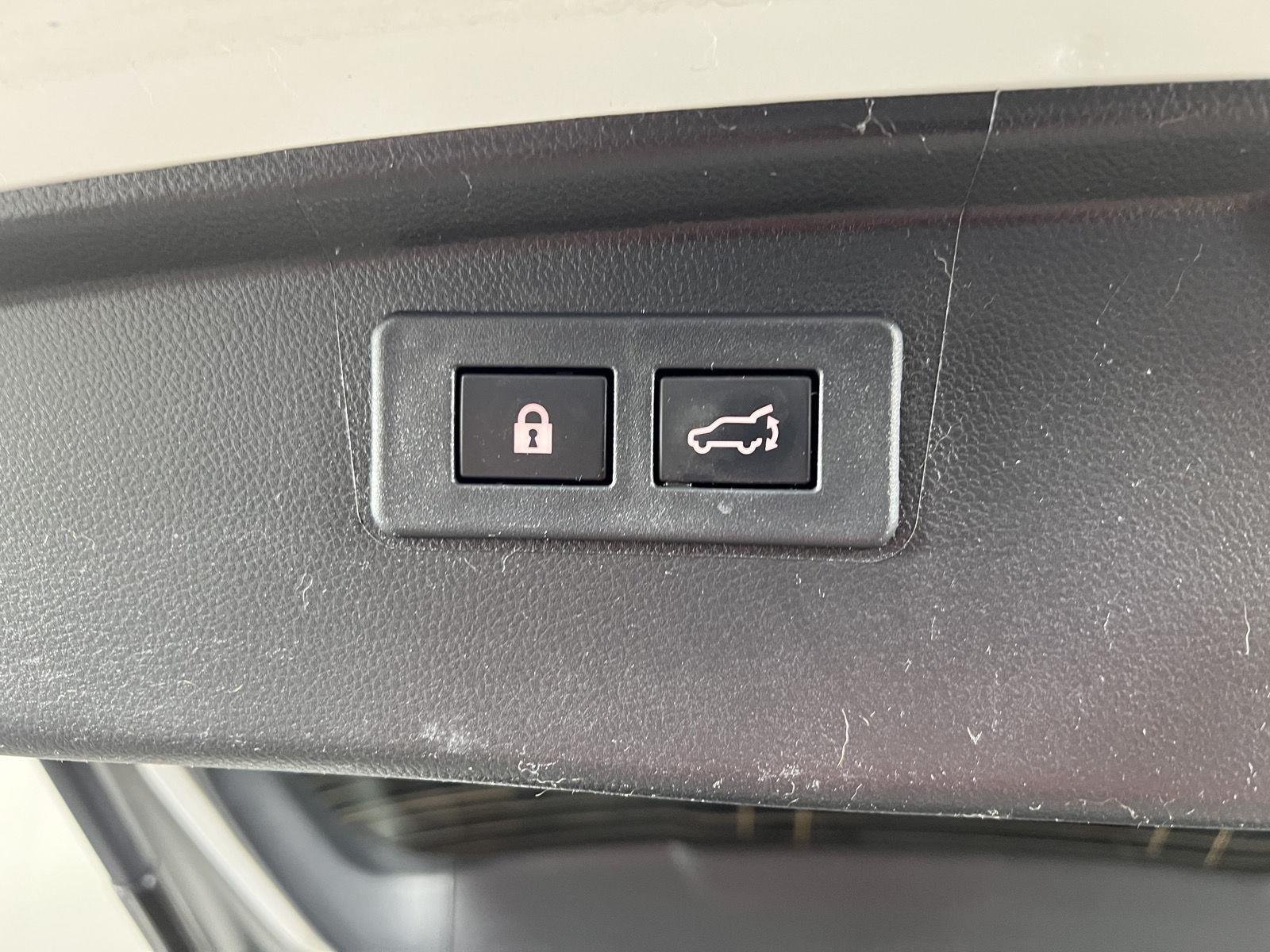 Used 2024 Crystal White Pearl Subaru Premium image 22