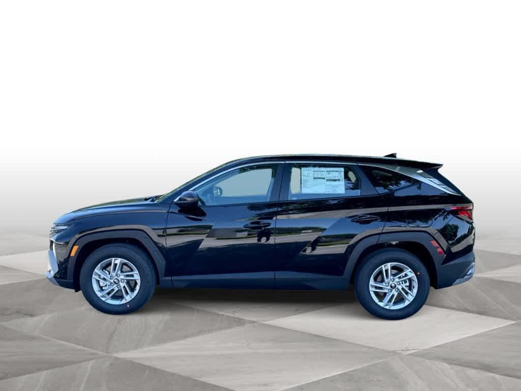 New 2026 Phantom Black Hyundai SE FWD image 5