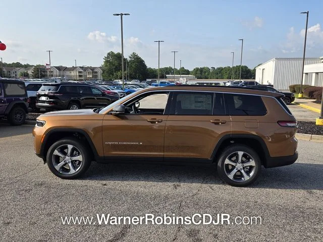 New 2026 Copper Shino Metallic Clear-Coat Exterior Paint Jeep Limited image 4