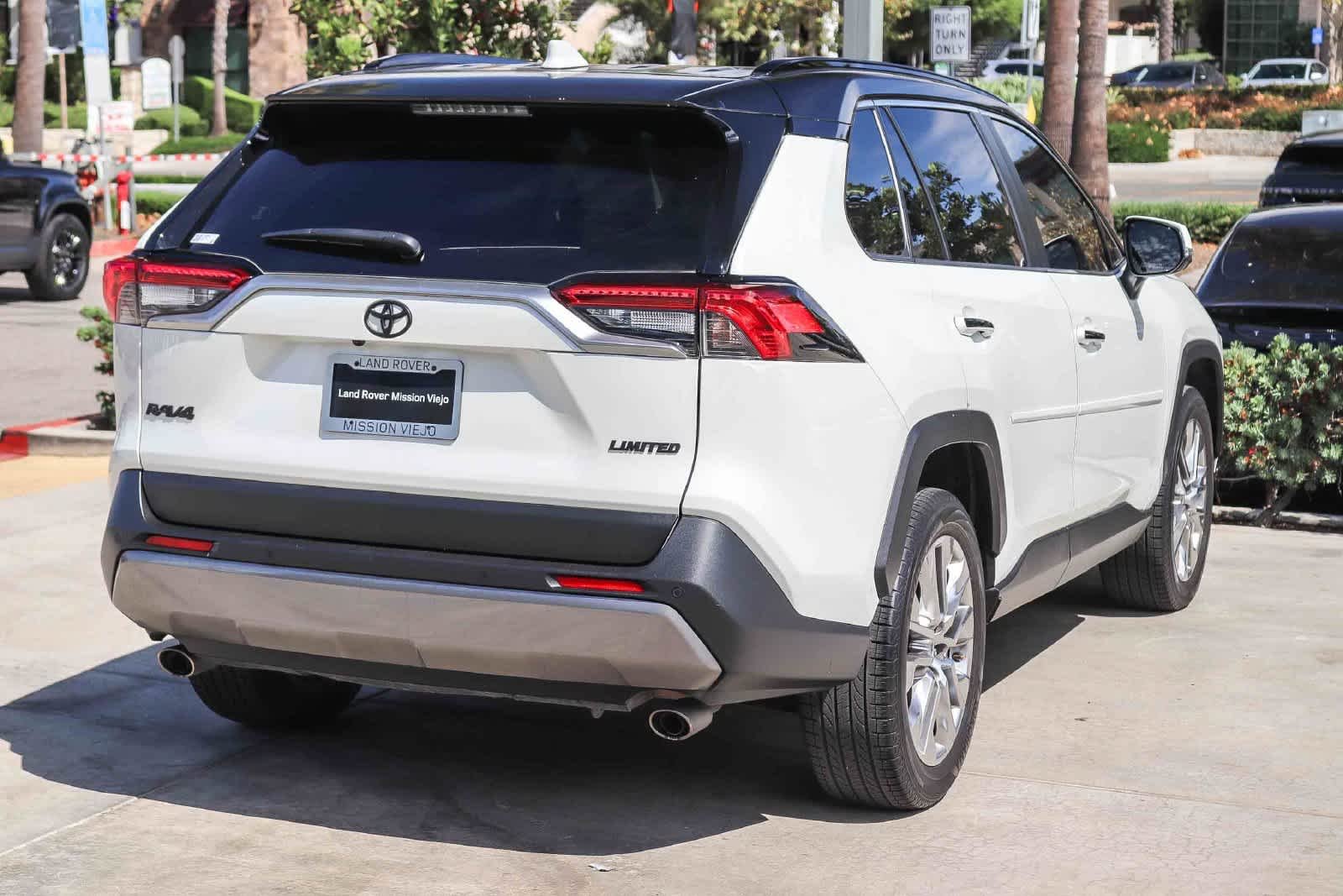 Used 2020 Blizzard Pearl Toyota Limited image 6