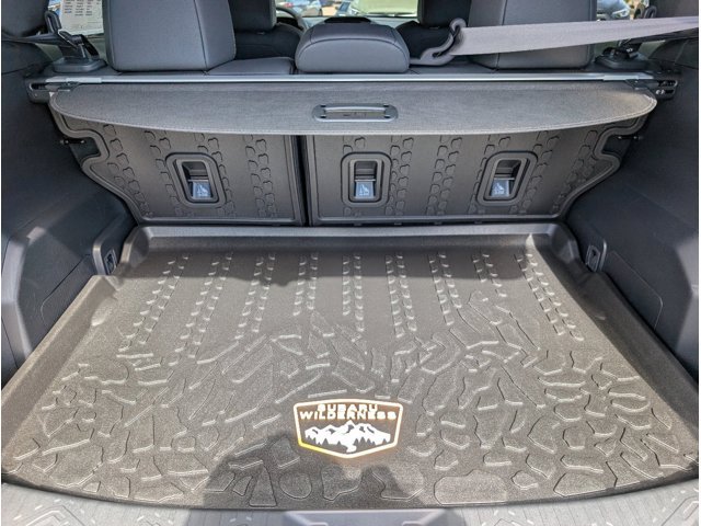 New 2026 CRYSTAL BLACK SILICA Subaru Wilderness image 25