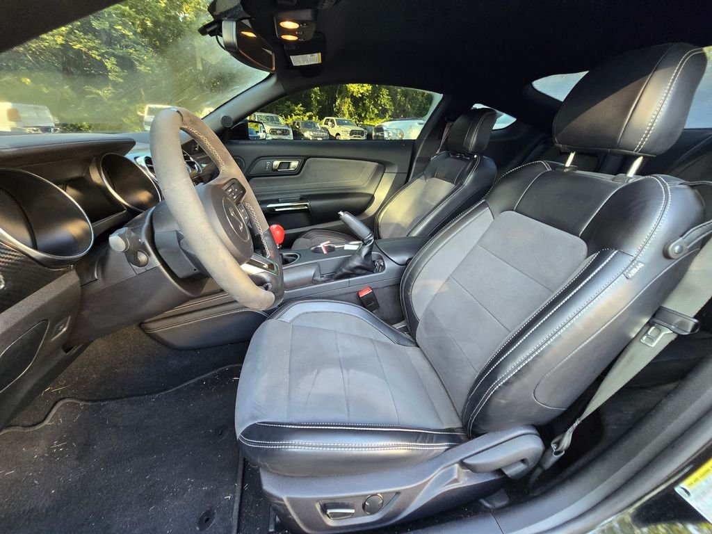 Used 2019 Black Ford Shelby GT350 image 15