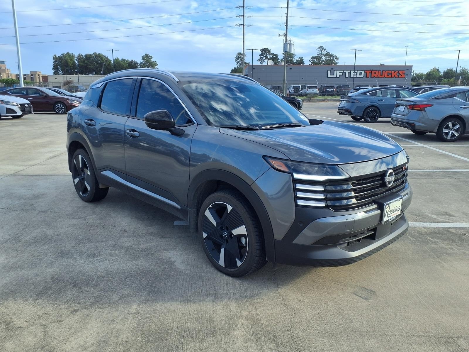 2026 Nissan Kicks photo 3 of 26