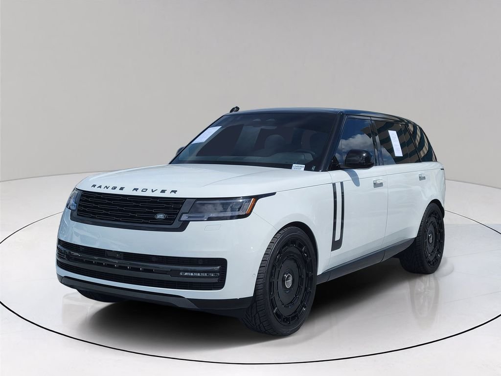 Used 2026 White Land Rover SE image 3