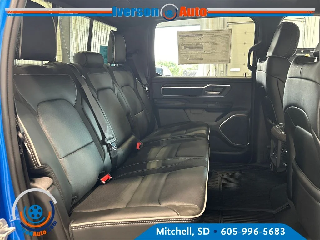 New 2026 Hydro Blue Pearl-Coat Exterior Paint RAM Laramie image 31
