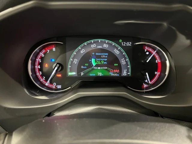 Used 2023 Silver Toyota XLE image 13