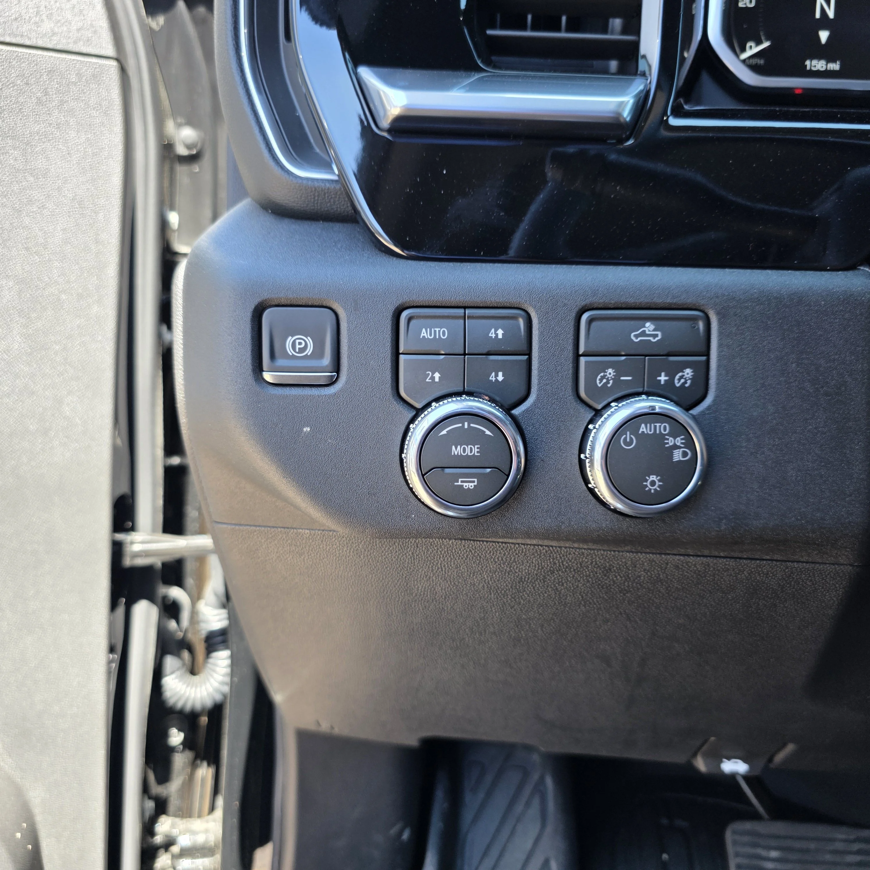 2026 GMC Sierra 1500 SLE - Photo 10