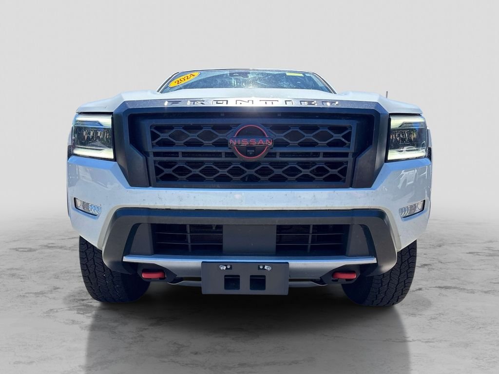 Used 2024 White Nissan PRO-4X image 9