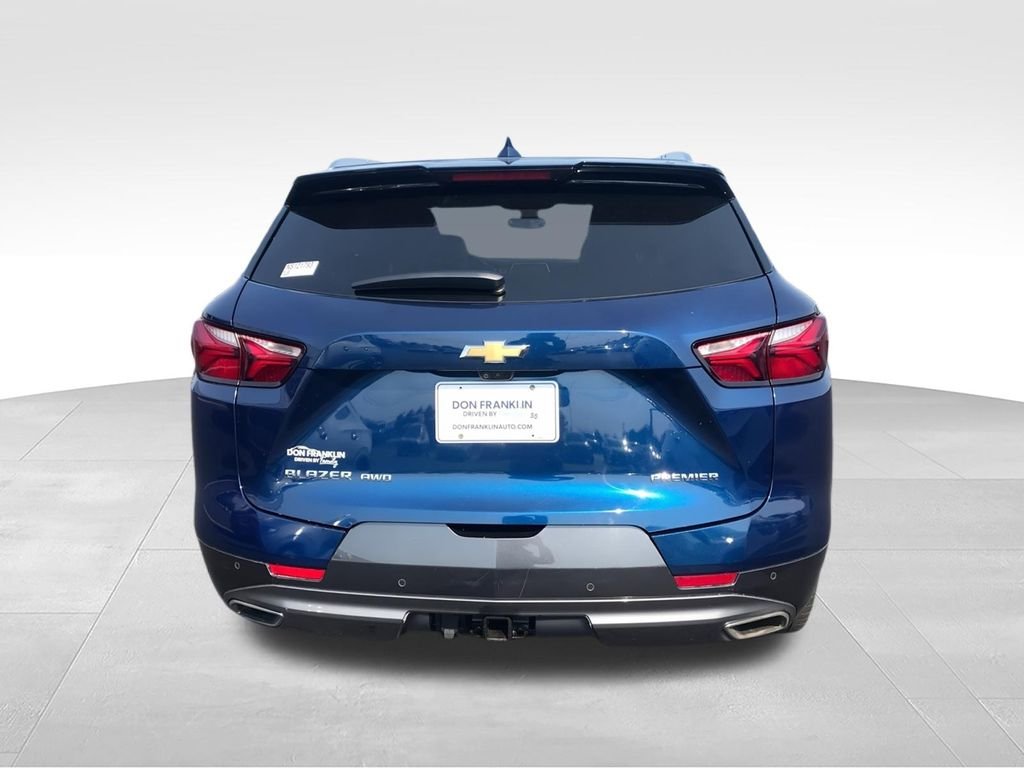 Used 2022 Blue Chevrolet Premier image 7