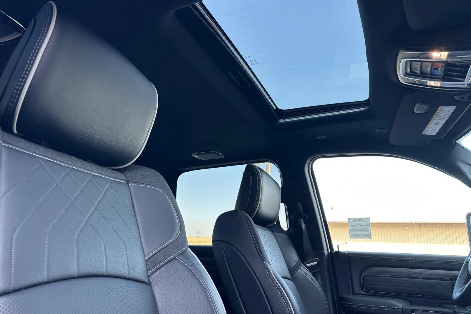 2026 RAM 2500 Limited - Photo 16