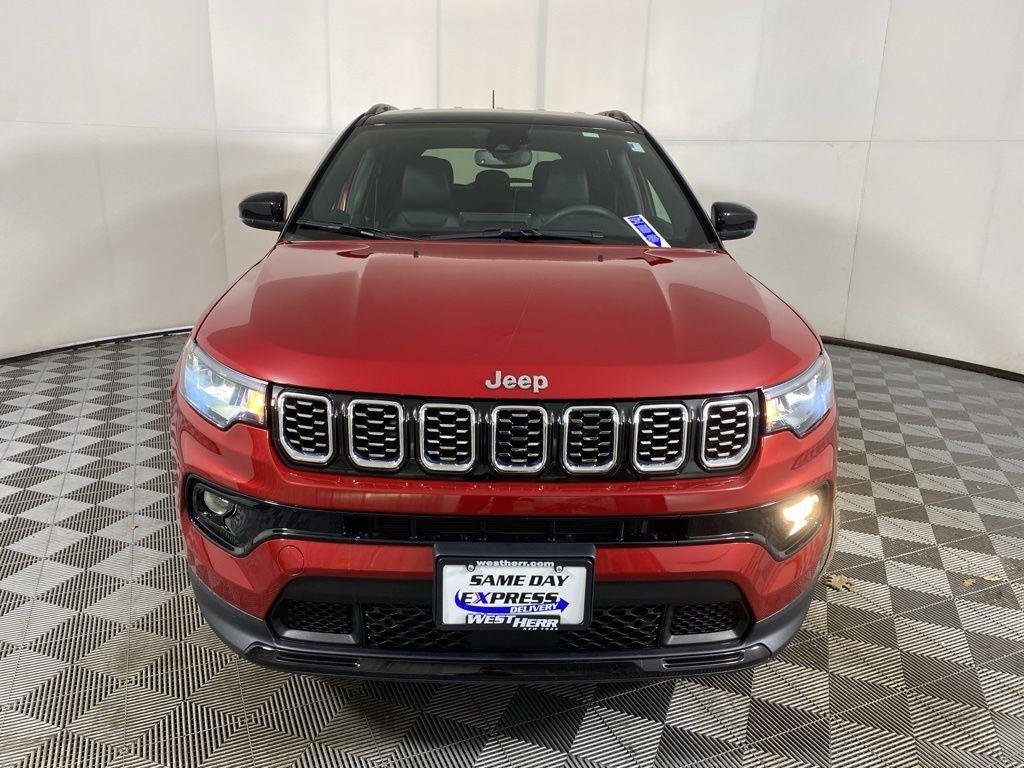 Used 2025 Red Hot Pearlcoat Jeep Limited image 8