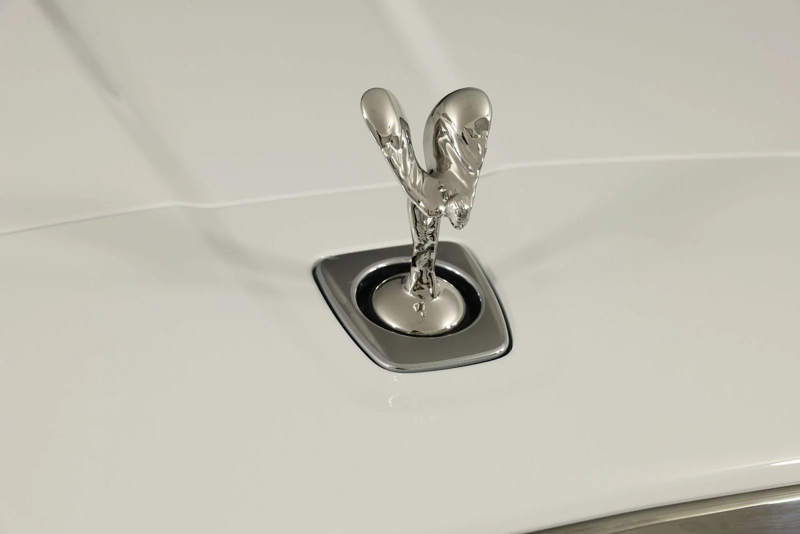 New 2026 Arctic White Rolls-Royce  image 30