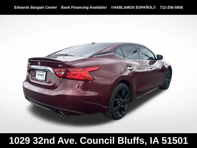 Used 2017 Red Nissan 3.5 SV image 7