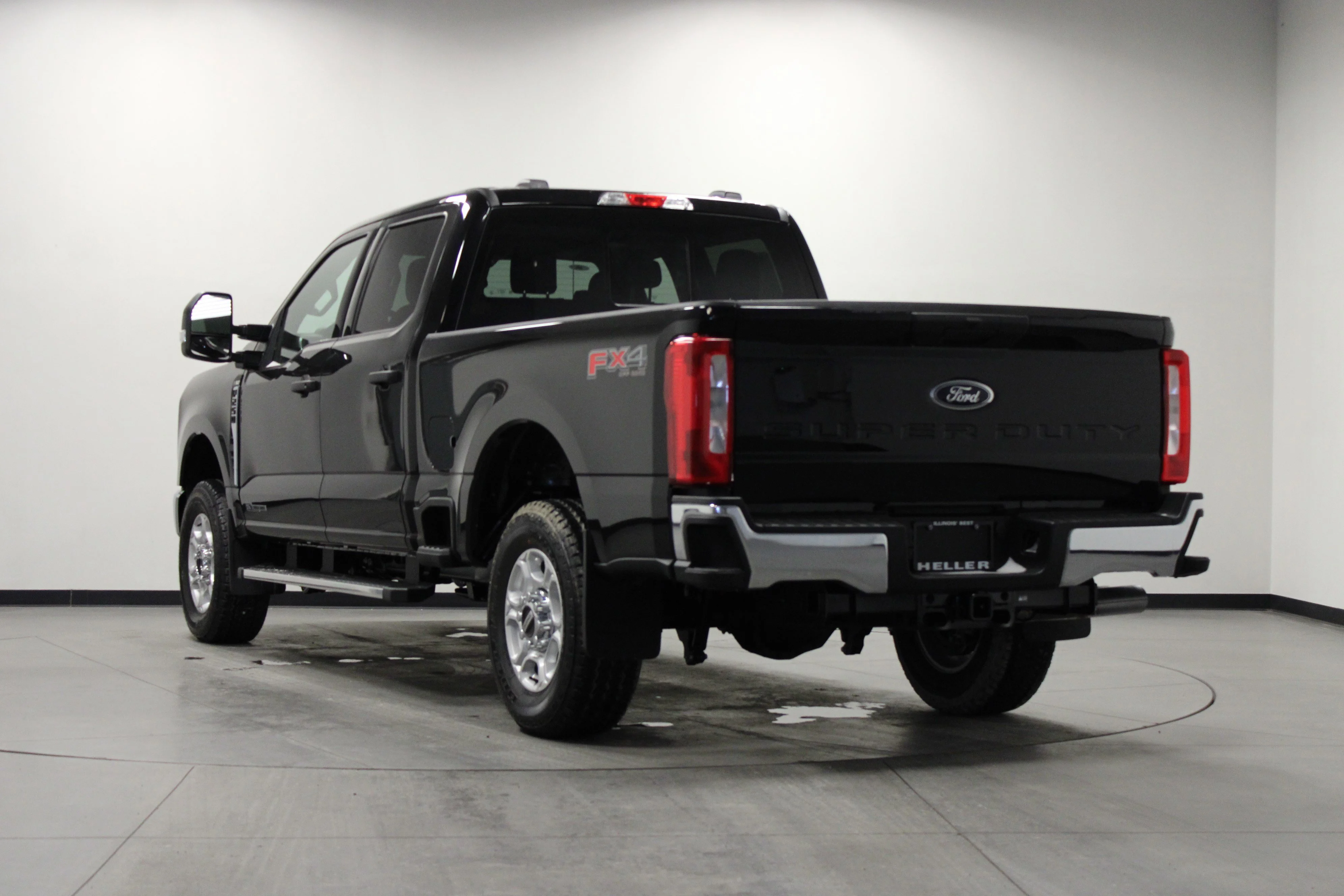 New 2026 Agate Black Metallic Ford F-250® XLT image 6