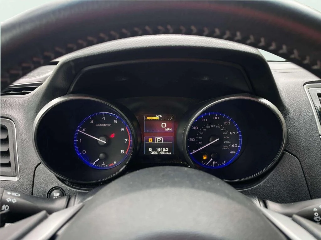 Used 2018 Dark Blue Pearl Subaru 2.5i Premium image 16