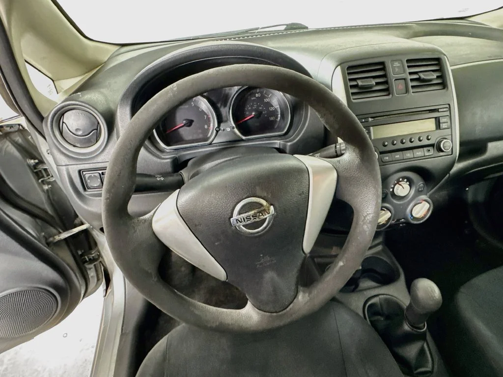 Used 2014 Gray Nissan S image 11
