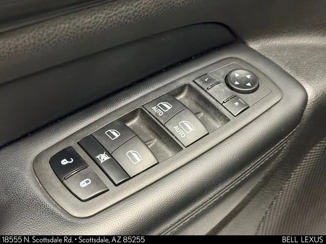 Used 2022 White Jeep Laredo X image 19