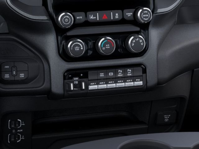 2026 RAM 3500 Chassis Tradesman - Photo 24