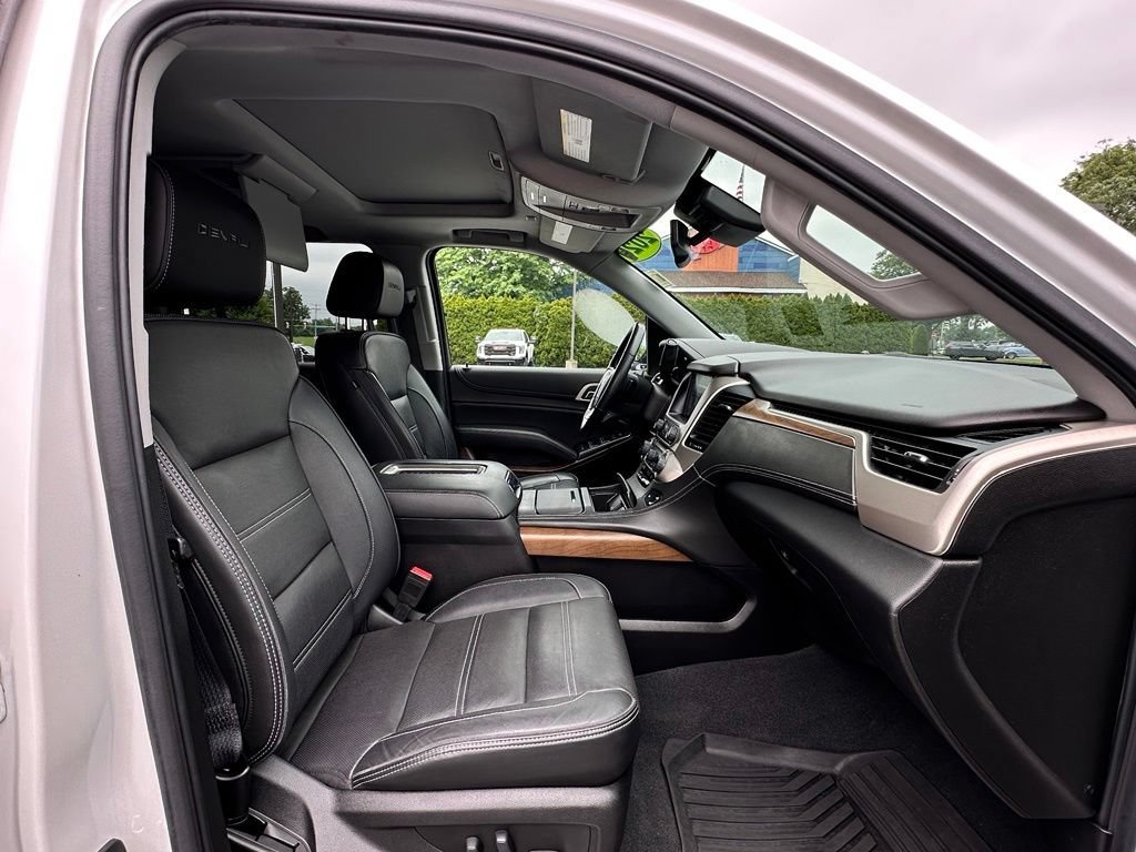 Used 2020 WHITE FROST TRICOAT GMC Denali image 13