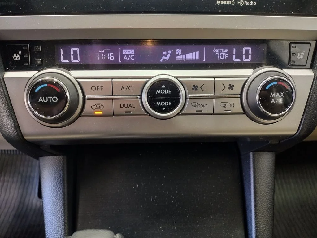 Used 2015 Blue Subaru 2.5i image 30