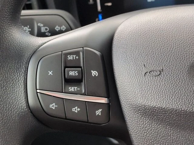 New 2026 Oxford White Ford XLT image 23
