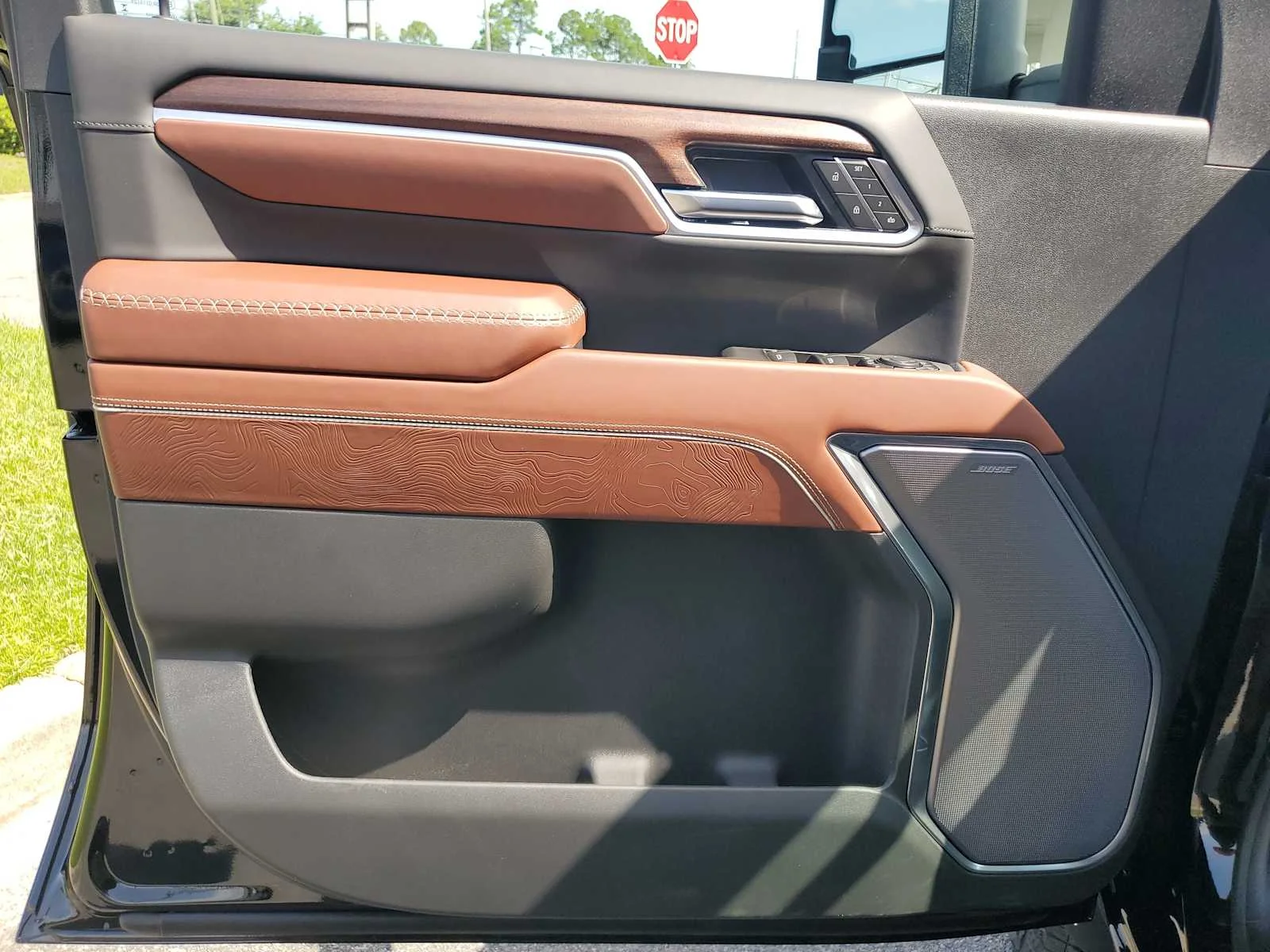 New 2026 Onyx Black GMC Denali Ultimate image 24