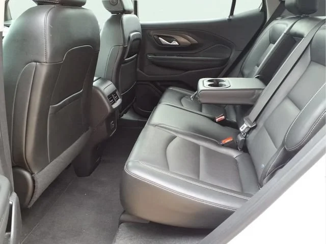 Used 2024 Summit White GMC SLT image 21