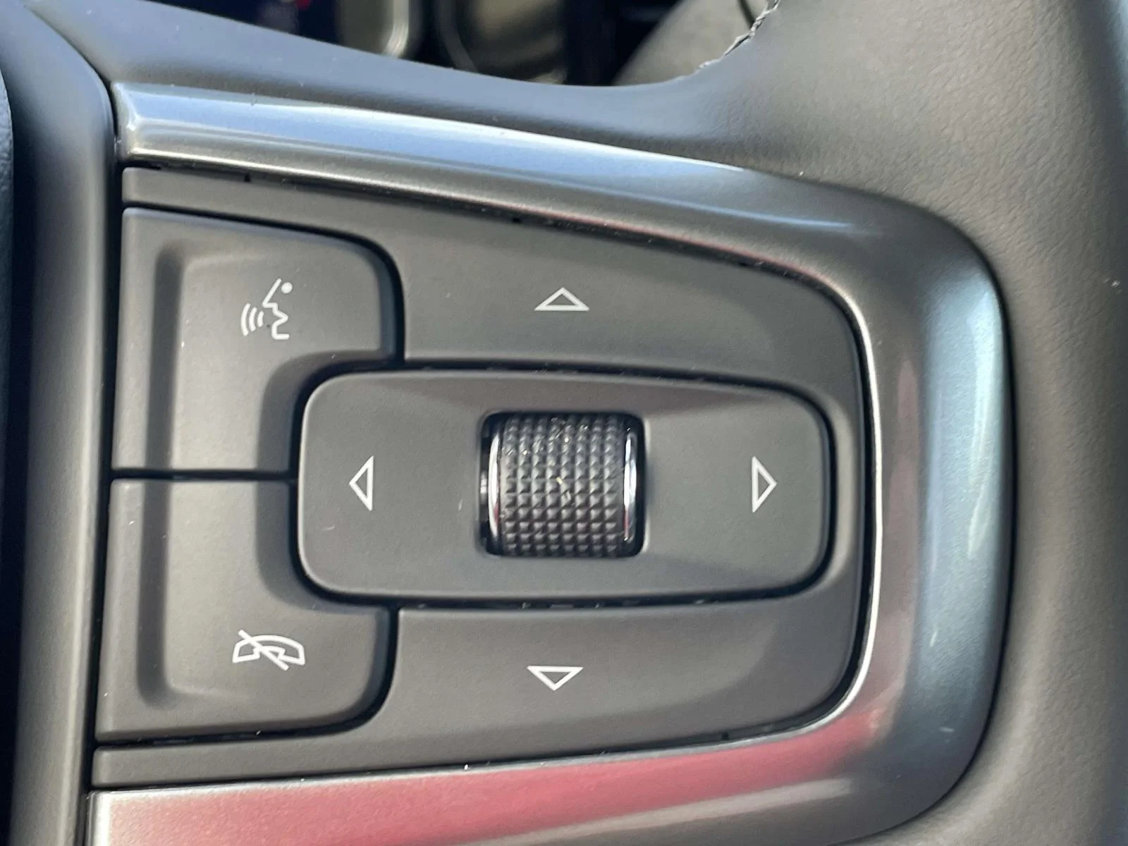 New 2026 Summit White Chevrolet LT image 25