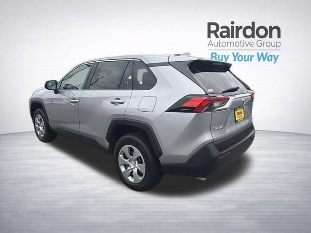 Used 2022 Silver Sky Metallic Toyota LE image 5