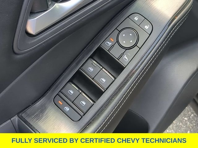 Used 2025 Beige/tan Nissan SV image 23