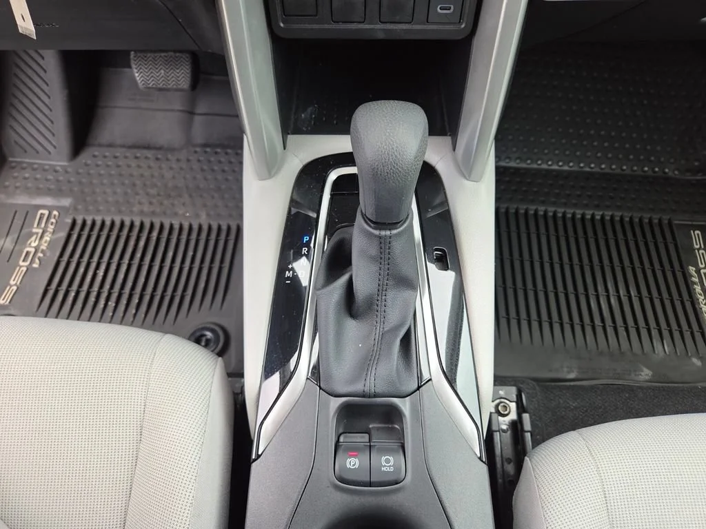 Used 2025 Celestite Toyota L image 31