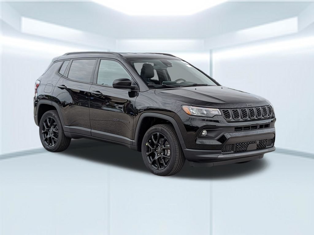 New 2026 Diamond Black Crystal Pearl-Coat Exterior Paint Jeep Latitude image 9