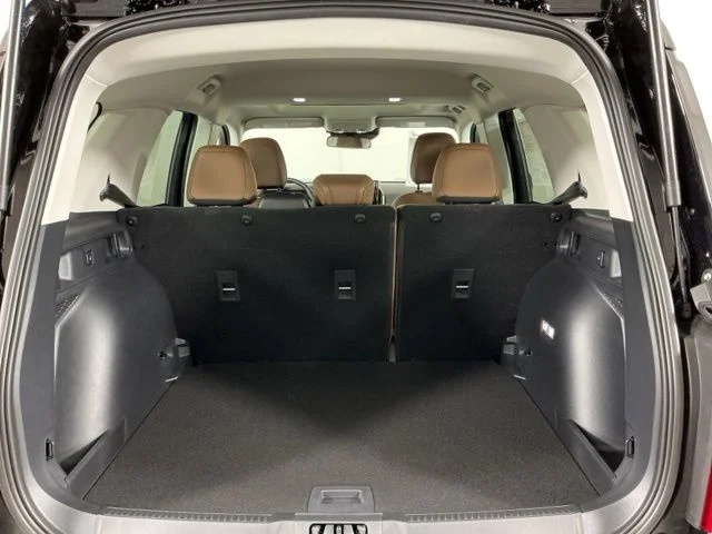 New 2026 Shadow Black Ford Outer Banks image 31