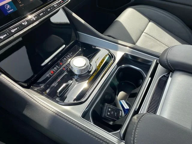 New 2026 High Gloss Black Exterior Paint Jeep Limited Altitude image 19