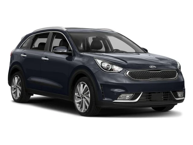 Used 2017 Snow White Pearl Kia FE image 9