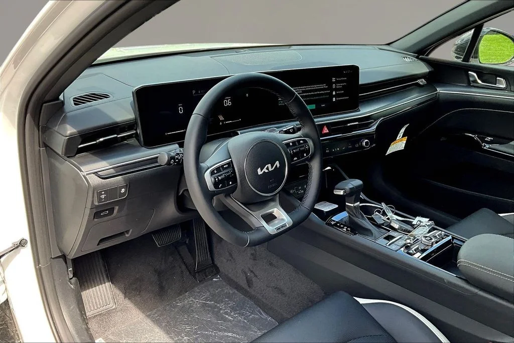 New 2026 Snow White Pearl Kia GT-Line FWD image 7