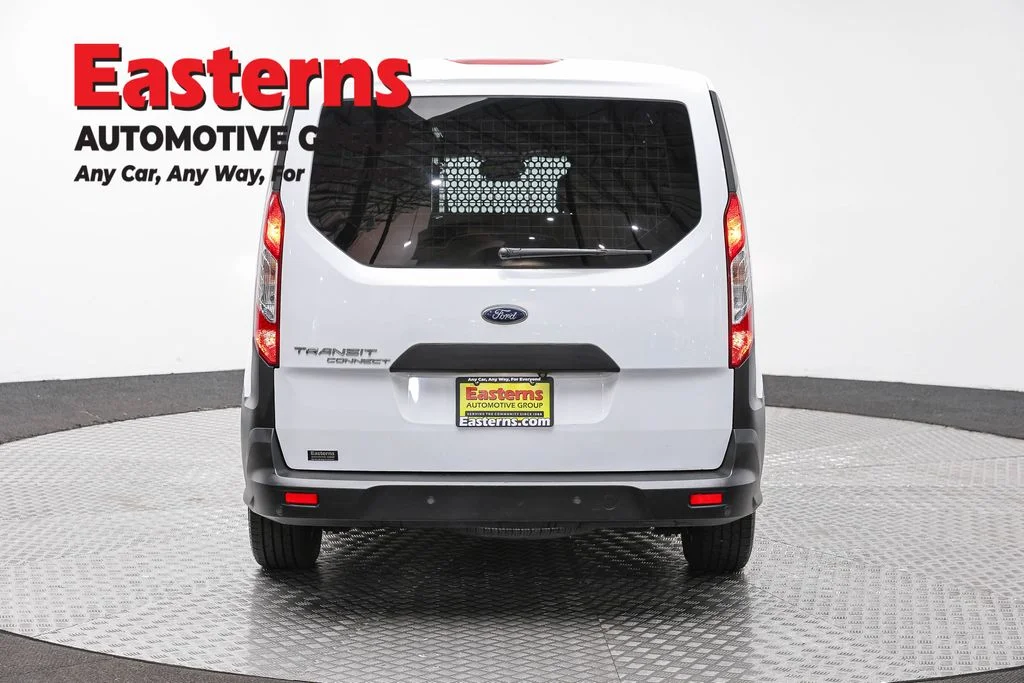 Used 2019 White Ford XL image 6