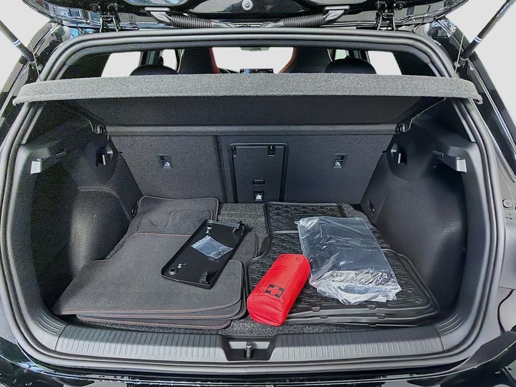 New 2026 Mythos Black Metallic Volkswagen 2.0T SE DSG image 27