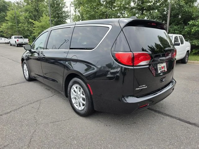 Used 2017 Black Chrysler Touring image 4
