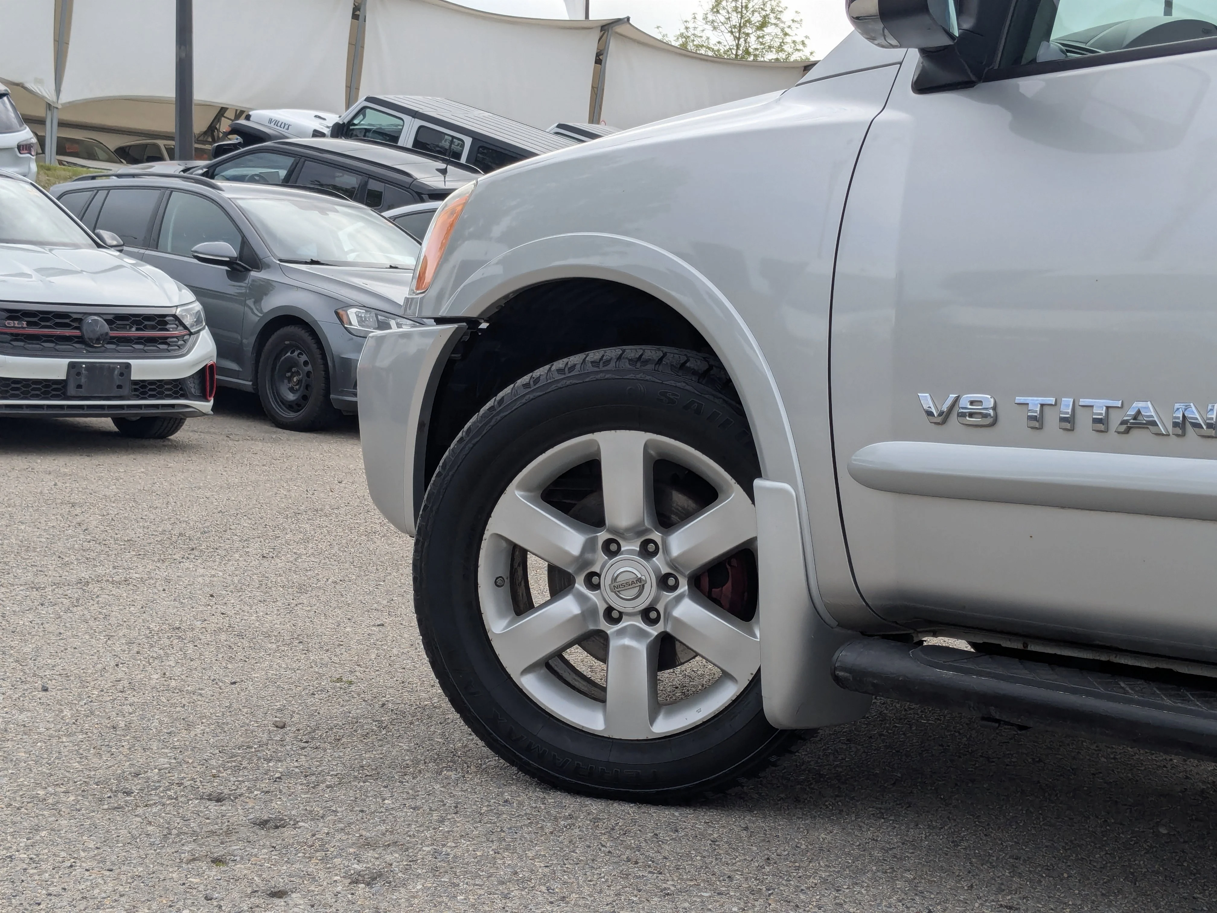 Used 2010 Silver Nissan XE image 9