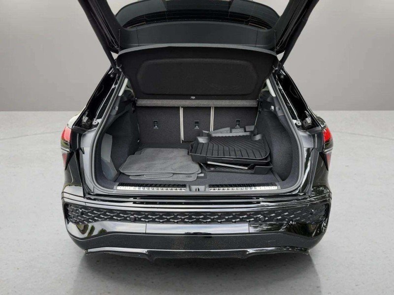 Certified Used 2026 Mythos Black Metallic Audi S line image 33