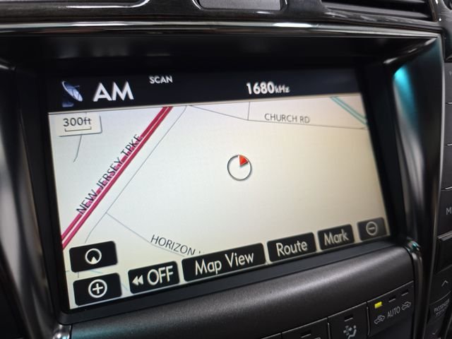 Used 2007 Silver Lexus 460 L image 22