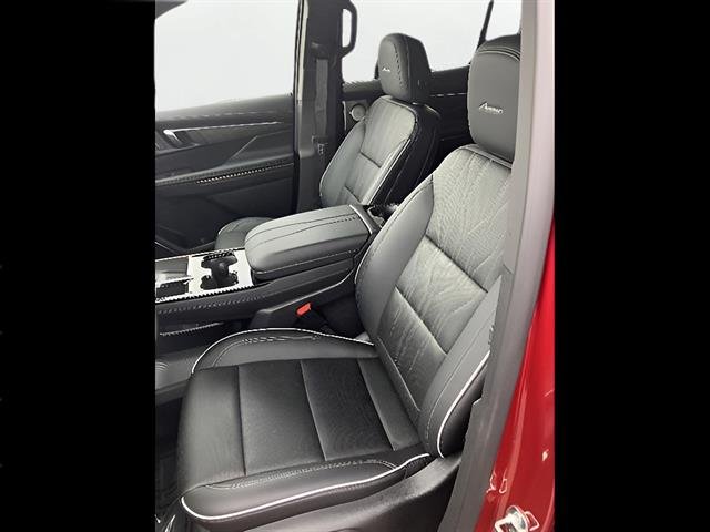 2025 Buick Enclave Avenir - Photo 10