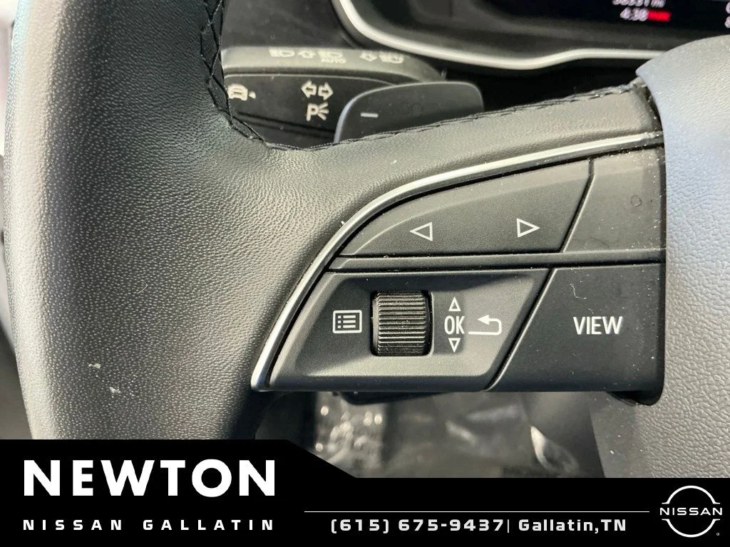 Used 2025 Arkona White Audi Premium image 39