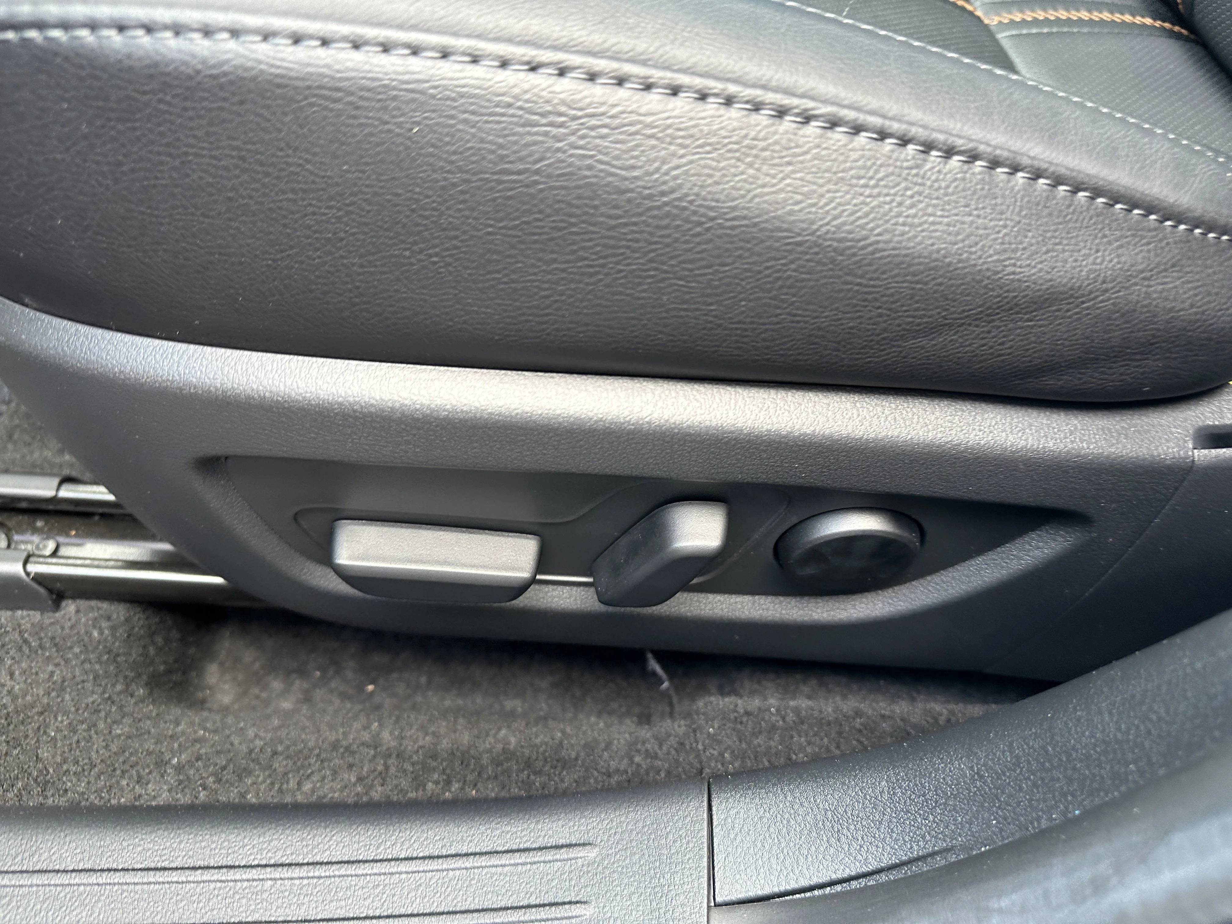 2025 Mazda CX-50 Premium - Photo 25